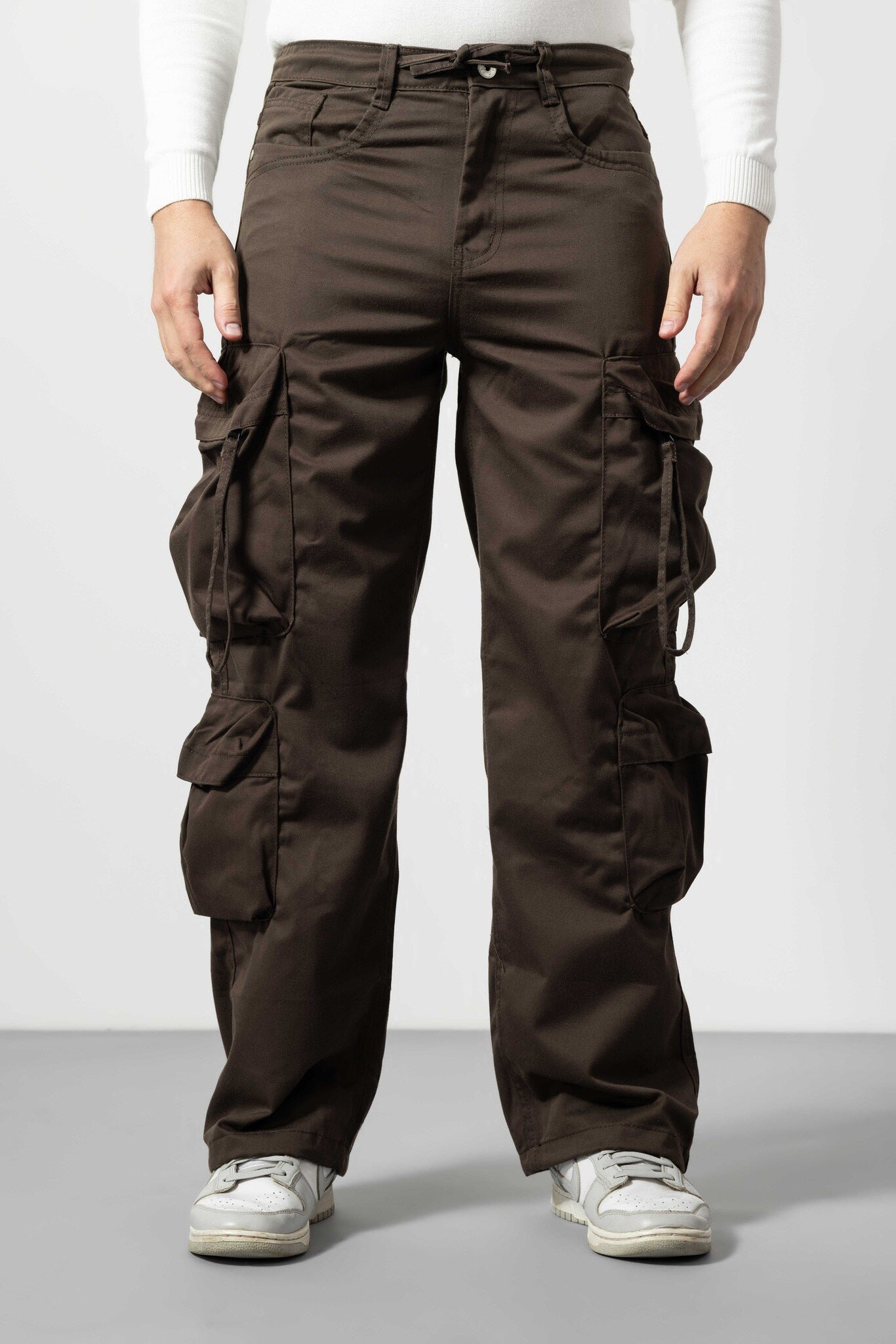 GSCRG10PKTJAN026-BRN-4.jpg Brown Baggy-Fit Cotton Cargo Pants for Men - Image 1