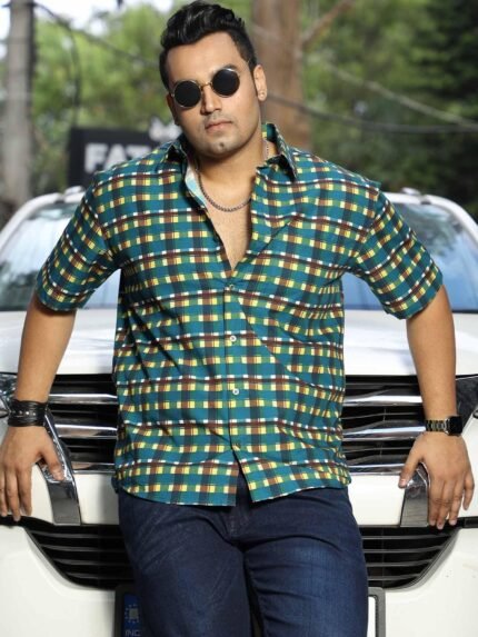 Emerald Yellow Check Cotton Men Plus Size Half Sleeve Shirt